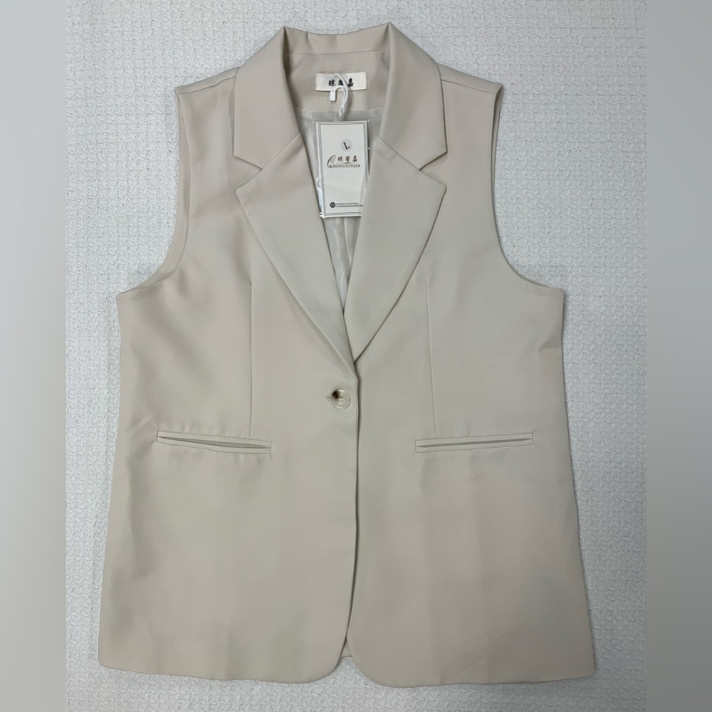 Women's Cream Sleeveless Blazer